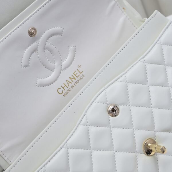 Chanel classic bag 25.5x16x6.5cm Sheepskin material