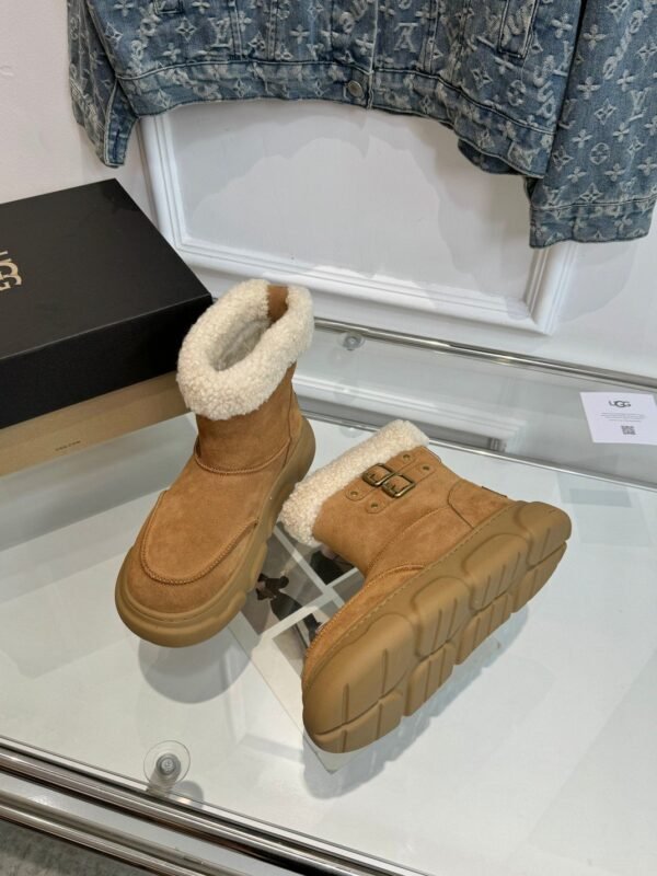 Bo ken UGG snow boots High silk shiny cowhide, double button decoration