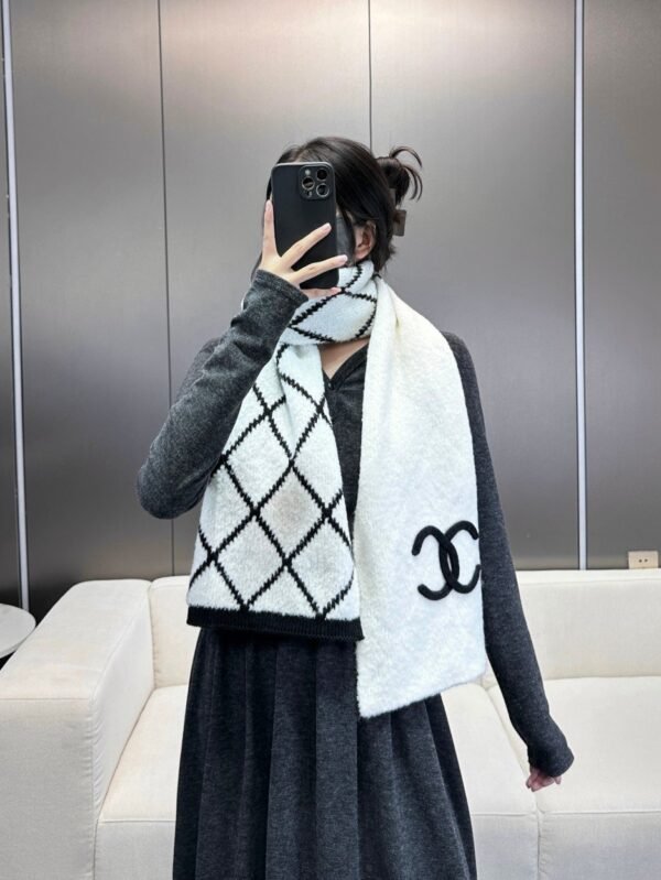 Chanel scarf 30x190cm
