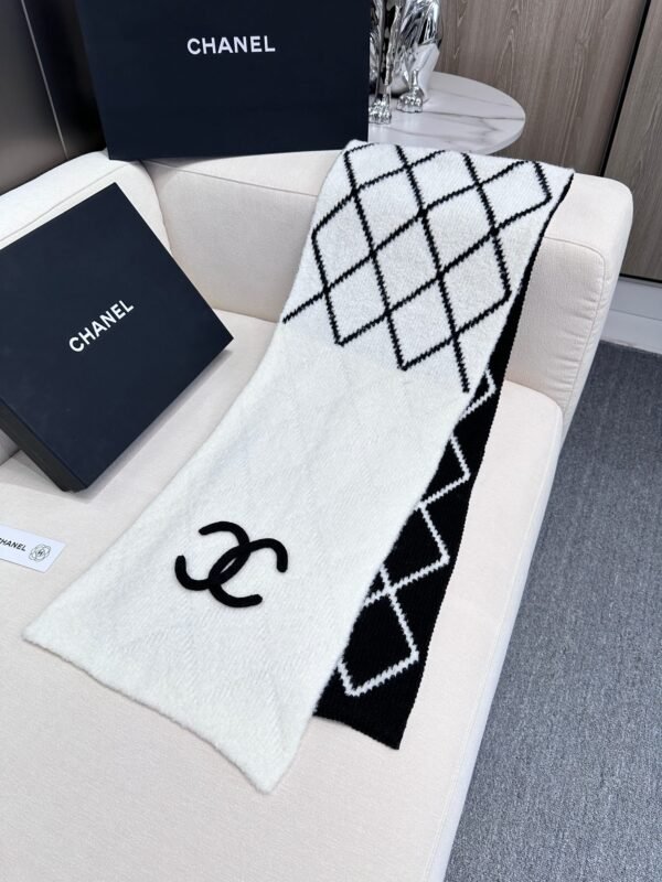 Chanel scarf 30x190cm