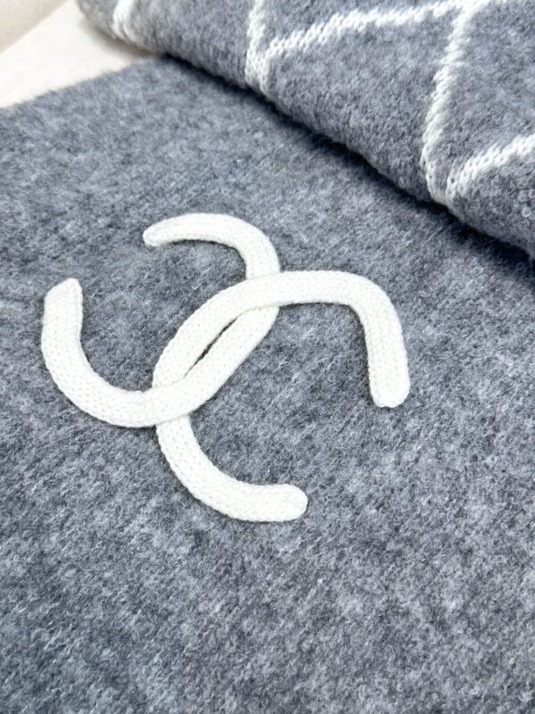 Chanel scarf 30x190cm