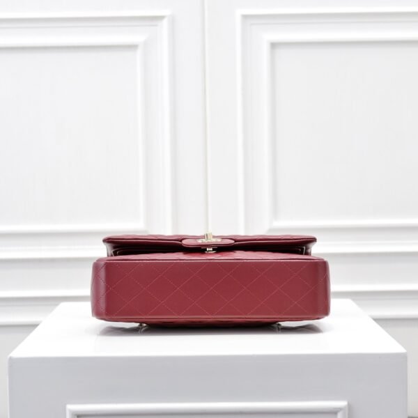 Chanel classic bag 25.5x16x6.5cm Sheepskin material