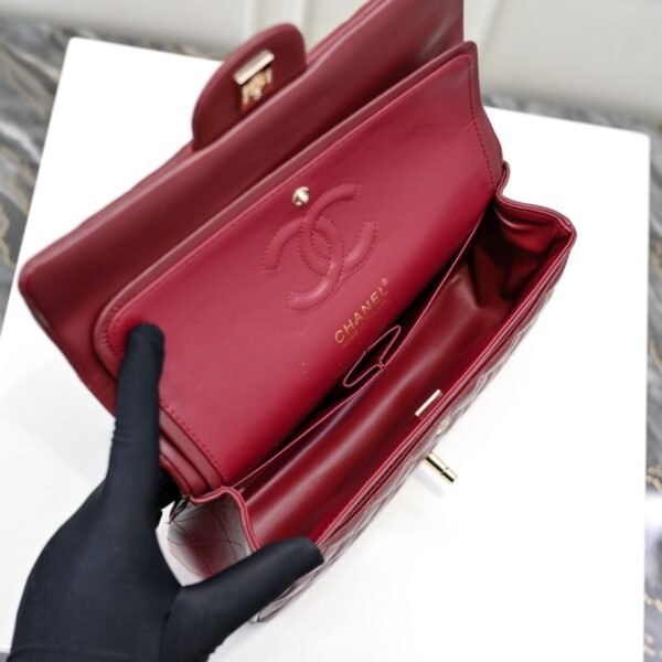 Chanel classic bag 25.5x16x6.5cm Sheepskin material