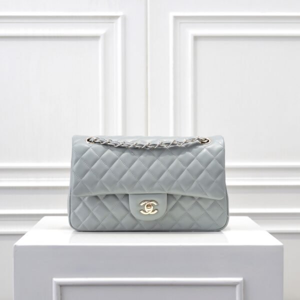 Chanel classic bag 25.5x16x6.5cm Sheepskin material