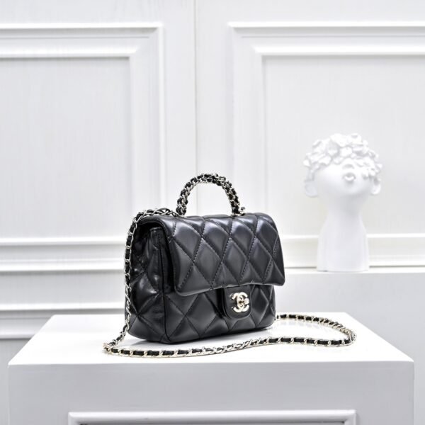 Chanel new series bag 17x10cm