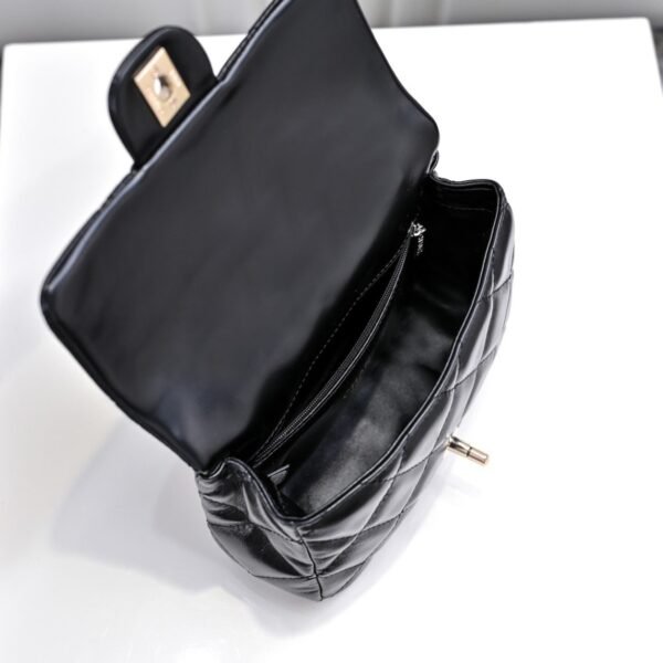 Chanel new series bag 17x10cm