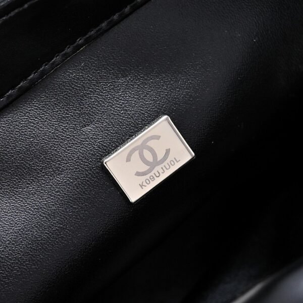 Chanel new series bag 17x10cm