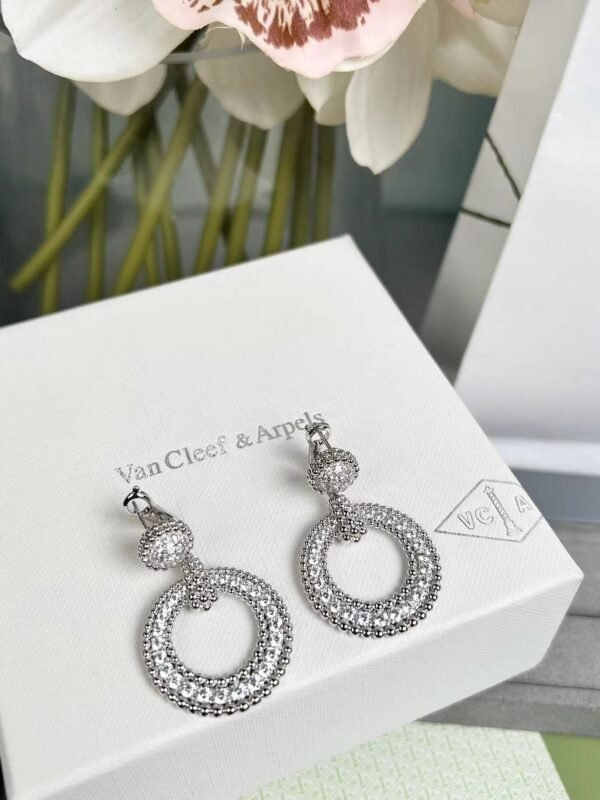 Van Cleef & Arpels new earrings inlaid with full diamonds, high-end version 1:1