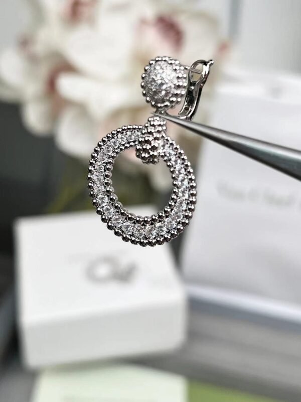 Van Cleef & Arpels new earrings inlaid with full diamonds, high-end version 1:1