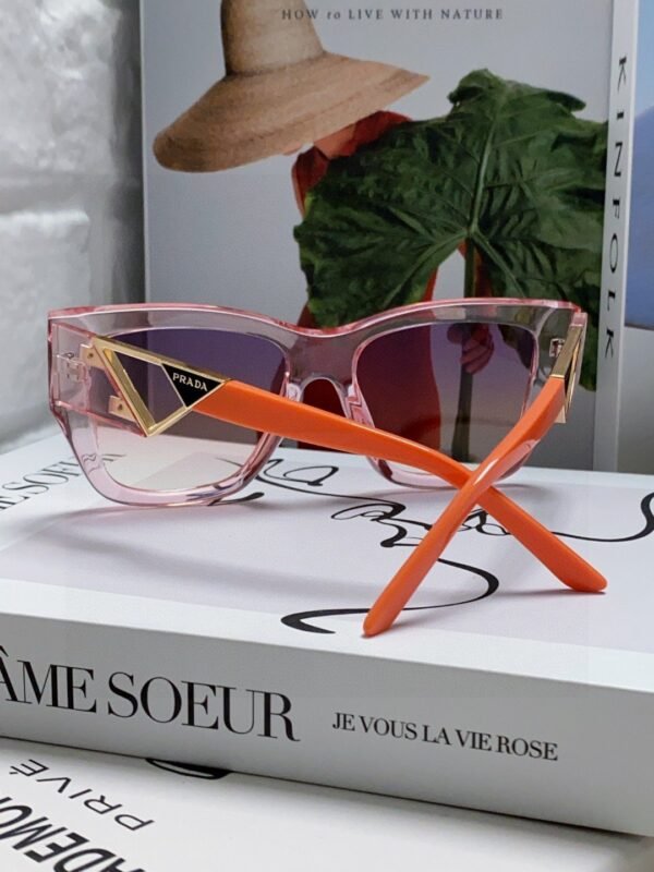 PRADA European and American high-end women’s square frame sunglasses