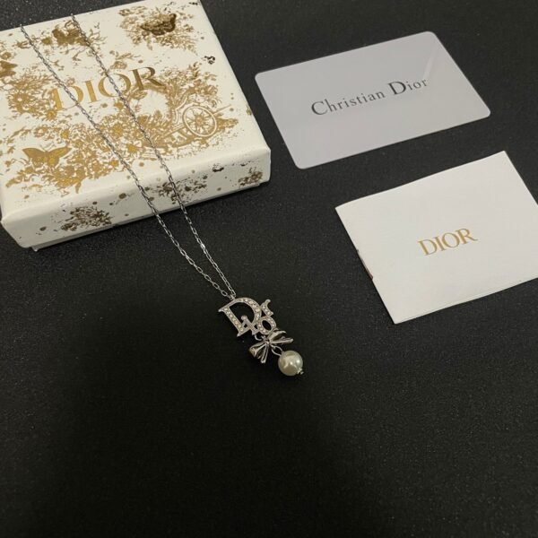 DIOR vintage necklace