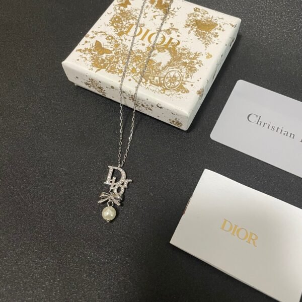 DIOR vintage necklace