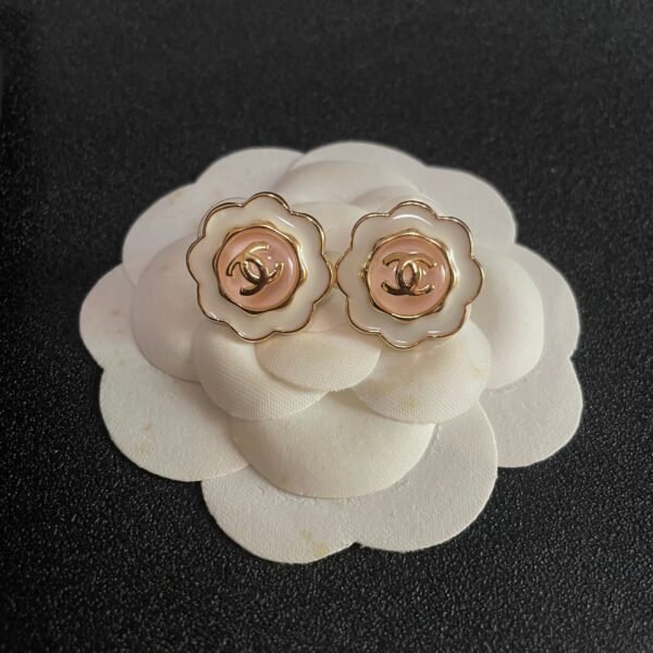 Chanel vintage earrings