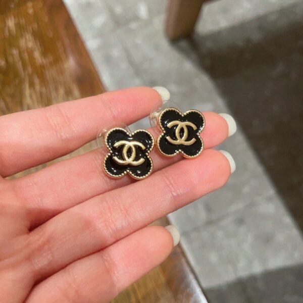 Chanel vintage earrings