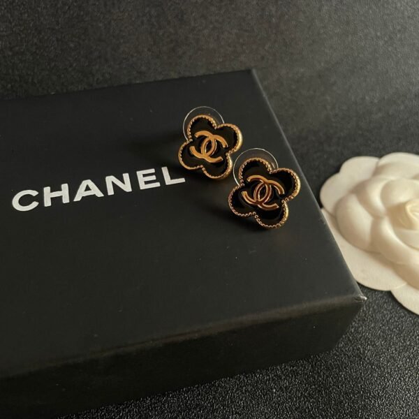 Chanel vintage earrings