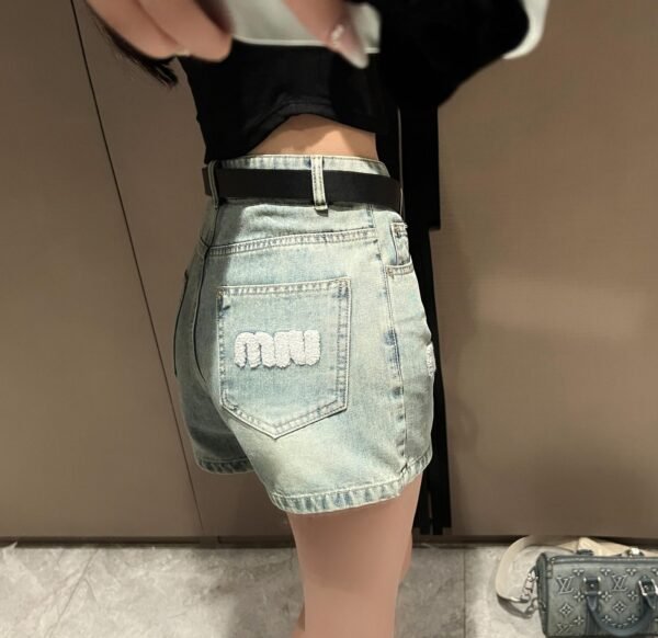 miumiu shorts with belt