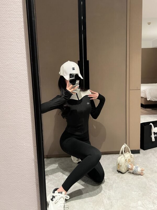 alo Yoga Suit Top Pants