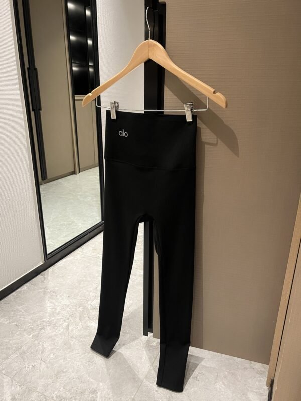 alo Yoga Suit Top Pants