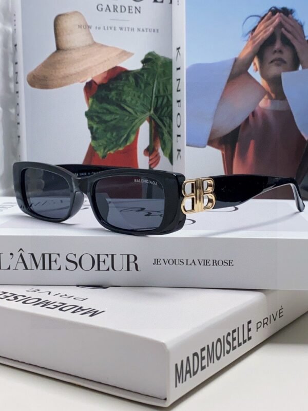 Balenciaga sunglasses retro flat frame leaf shape high-end version