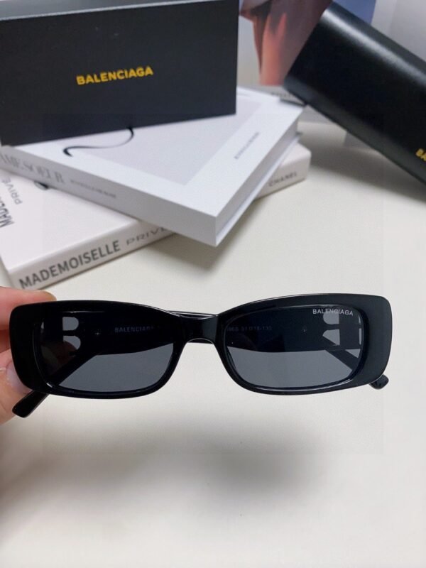 Balenciaga sunglasses retro flat frame leaf shape high-end version