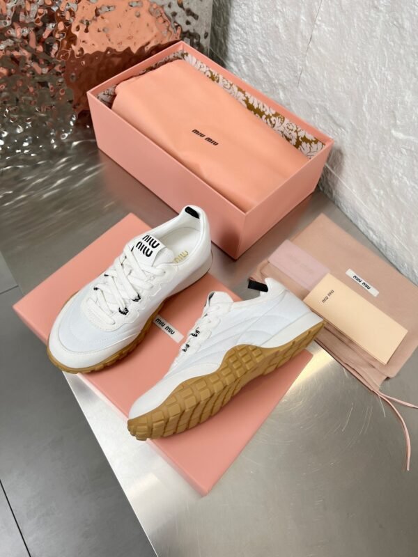 miumiu new anti-slip retro casual shoes high-end version