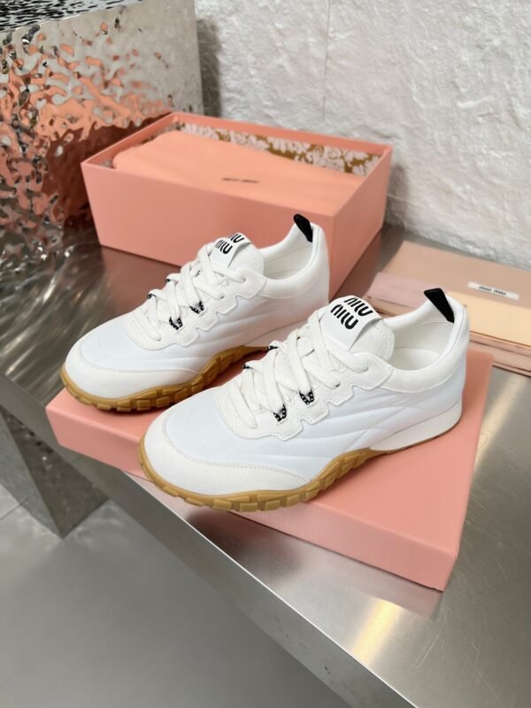 miumiu new anti-slip retro casual shoes high-end version