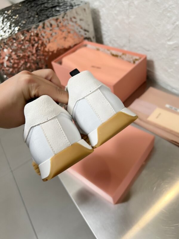 miumiu new anti-slip retro casual shoes high-end version