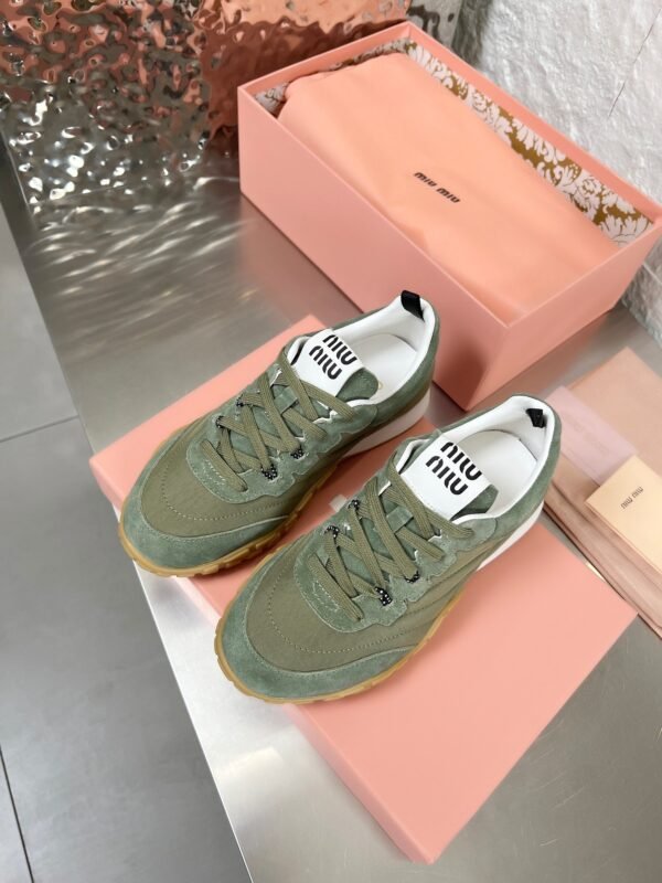 miumiu new anti-slip retro casual shoes high-end version