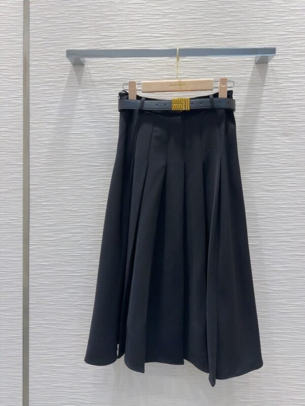 miumiu 2025 new style vest pleated skirt suit with belt
