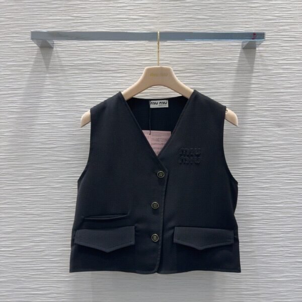 miumiu 2025 new style vest pleated skirt suit with belt