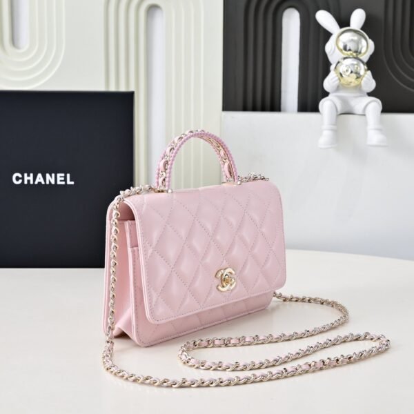 Chanel 2025 New Handbag Cosmetic Bag Premium Edition 19cm