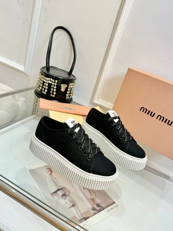 miumiu 2025 new casual shoes thick-soled canvas shoes