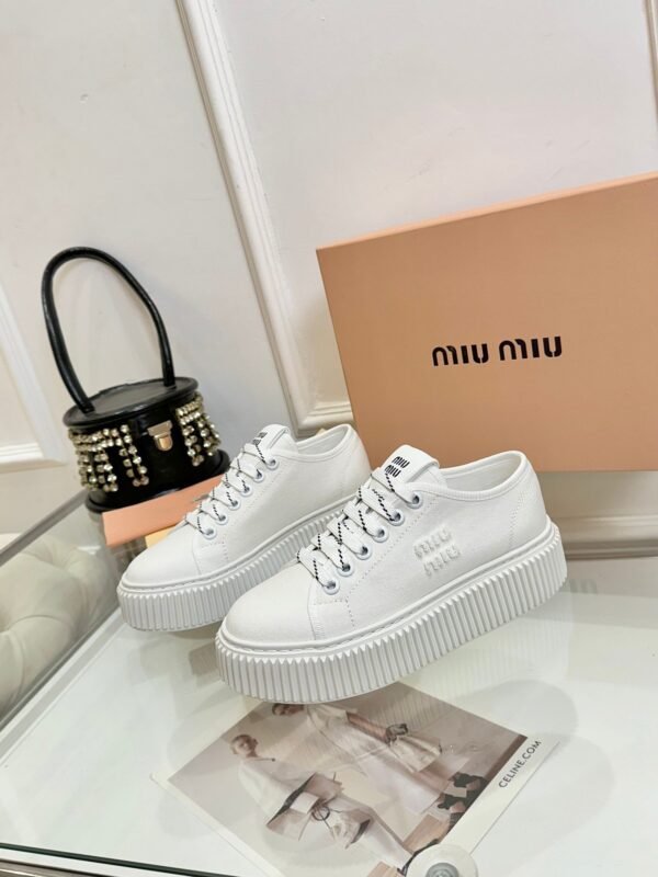 miumiu 2025 new casual shoes thick-soled canvas shoes