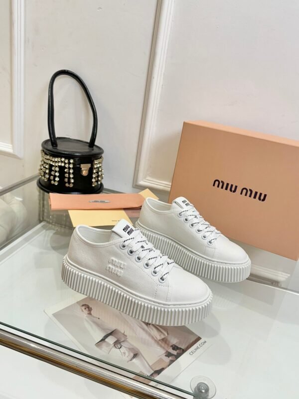 miumiu 2025 new casual shoes thick-soled canvas shoes