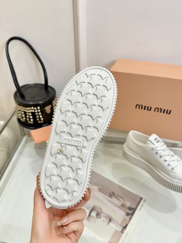 miumiu 2025 new casual shoes thick-soled canvas shoes