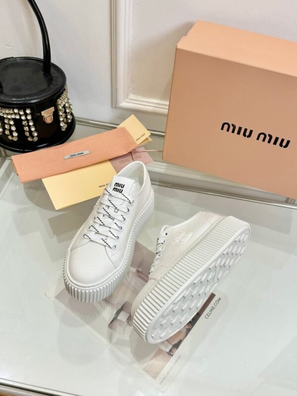 miumiu 2025 new casual shoes thick-soled canvas shoes