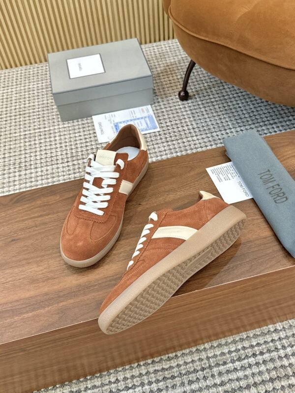 Tom Ford casual shoes classic contrast color stitching advanced version