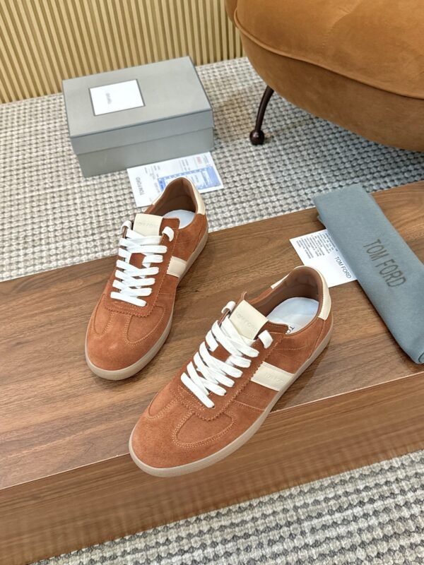 Tom Ford casual shoes classic contrast color stitching advanced version