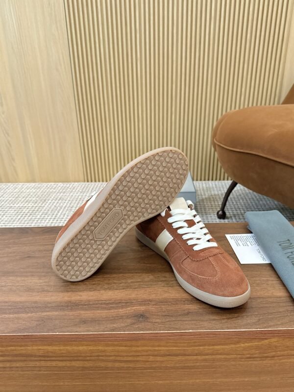 Tom Ford casual shoes classic contrast color stitching advanced version