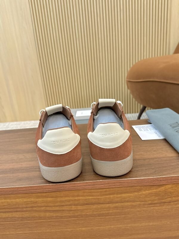 Tom Ford casual shoes classic contrast color stitching advanced version