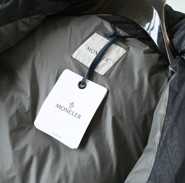 Moncler new men’s down jackets for autumn and winter