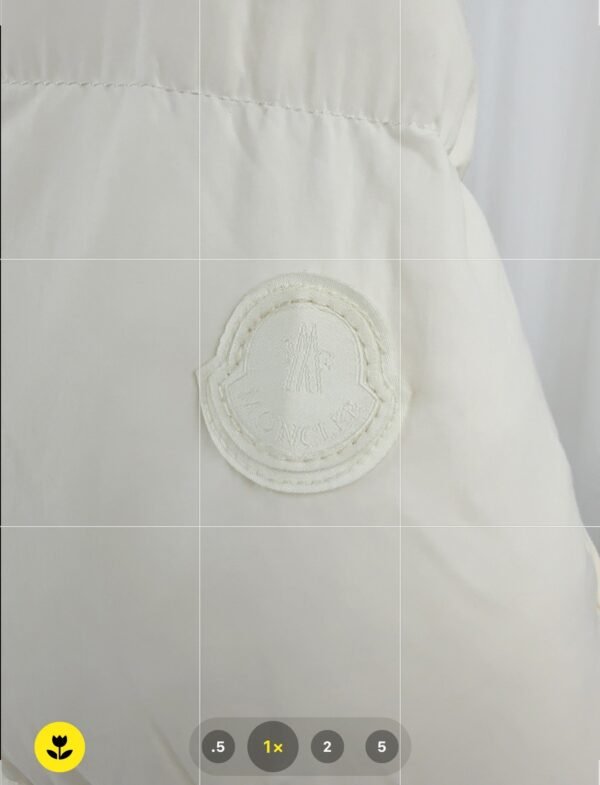 Moncler JADEITE Series Solid Color Short Long Sleeve Down Jacket