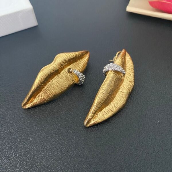 Schiparelli Lips Earrings Premium version