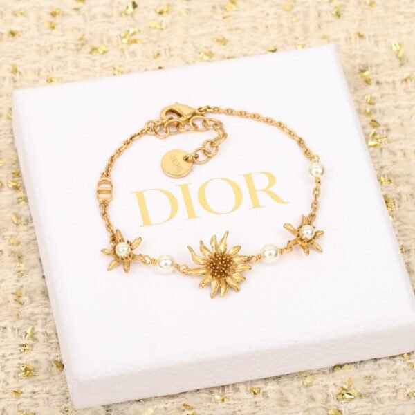DIOR flower bracelet