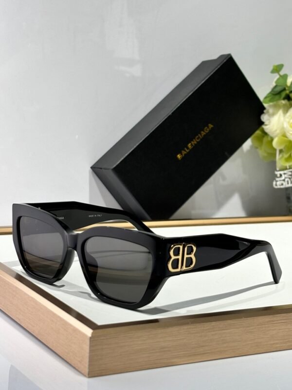 Balenciaga sunglasses premium size: 56-17-130