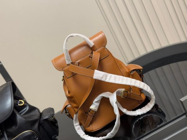 miumiu backpack 27x33cm