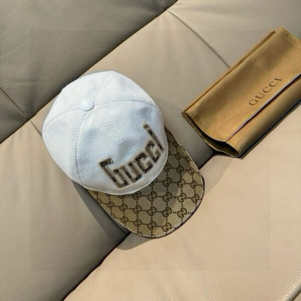 Gucci counter 1:1 baseball cap original canvas fabric + head layer cofskin