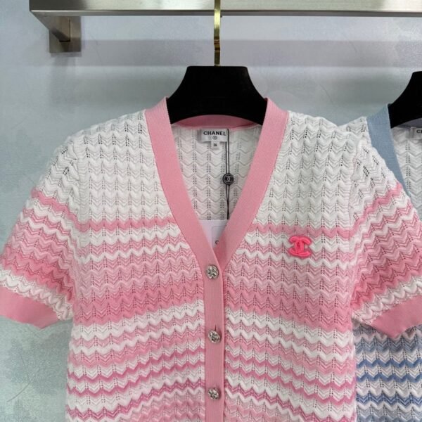 Chanel 2025 Summer New V-neck Short Sleeve Cardigan High Quality