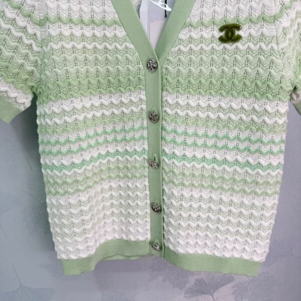 Chanel 2025 Summer New V-neck Short Sleeve Cardigan High Quality