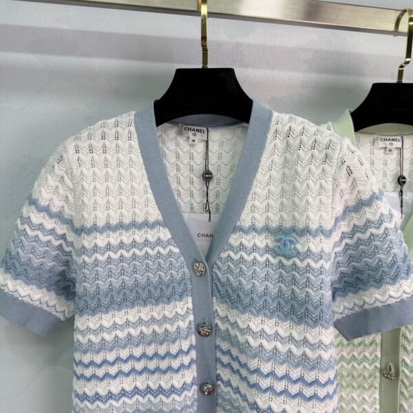 Chanel 2025 Summer New V-neck Short Sleeve Cardigan High Quality